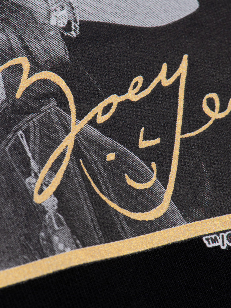 KPop Demon Hunters Gold Foil T-Shirt HUNTR/X Signatures